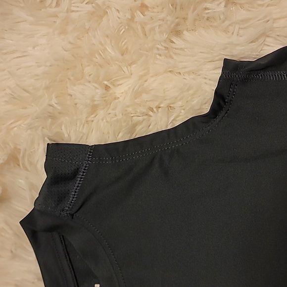 Joe Fresh, Boy's Activewear shirt no sleeves , size 7/8 - Picture 3 of 6